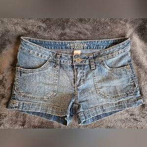 Junior's Arizona denim shorts size 3